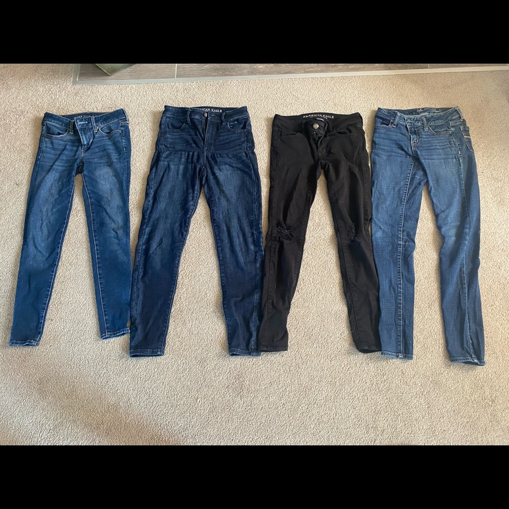 4 pack of American Eagle Jeans